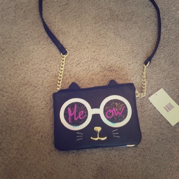 NWT Betsey Purse - Picture 1 of 3
